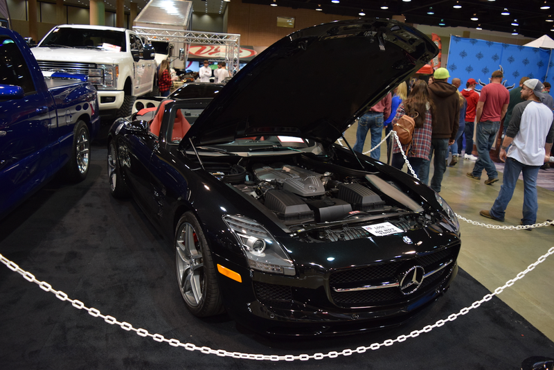 Illustration for article titled O'Reilly's World of Wheels - A Trip to the SEMA of the South